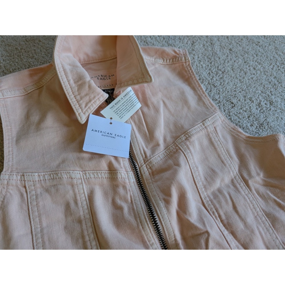 American Eagle Womens Small Denim Jacket Vest Full Zip NWT Biker Trucker Light - Picture 3 of 13